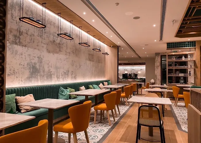 The Quarter Chaophraya By Uhg - Riverfront Hotel, Walk To Iconsiam
