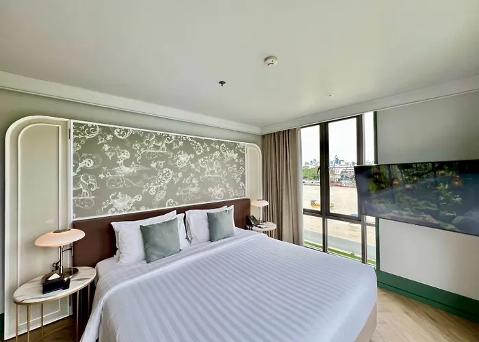 Отель The Quarter Chaophraya By Uhg - Riverfront Hotel, Walk To Iconsiam