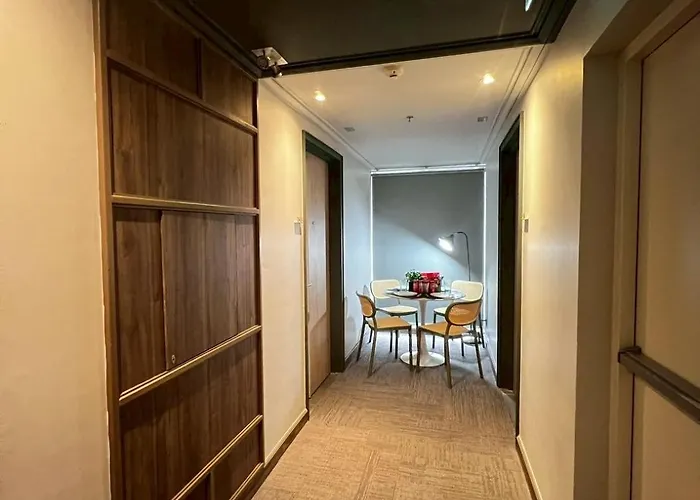 Отель The Quarter Chaophraya By Uhg - Riverfront Hotel, Walk To Iconsiam Бангкок