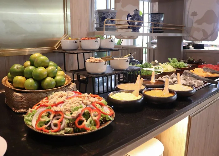 Отель The Quarter Chaophraya By Uhg - Riverfront Hotel, Walk To Iconsiam 4*