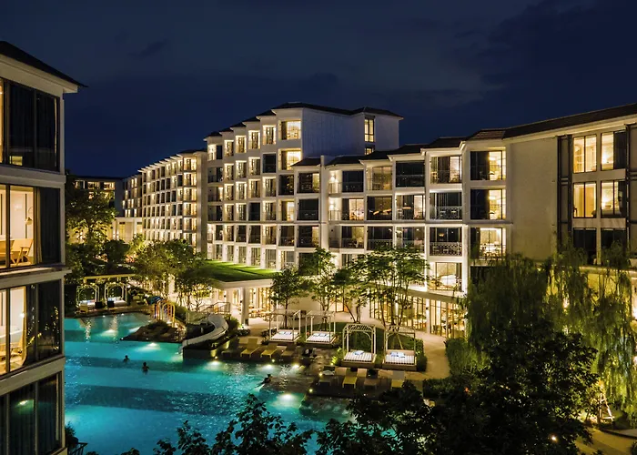 The Quarter Chaophraya By Uhg - Riverfront Hotel, Walk To Iconsiam 4* Бангкок