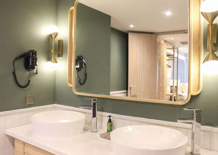 The Quarter Chaophraya By Uhg - Riverfront Hotel, Walk To Iconsiam Hotel 4*